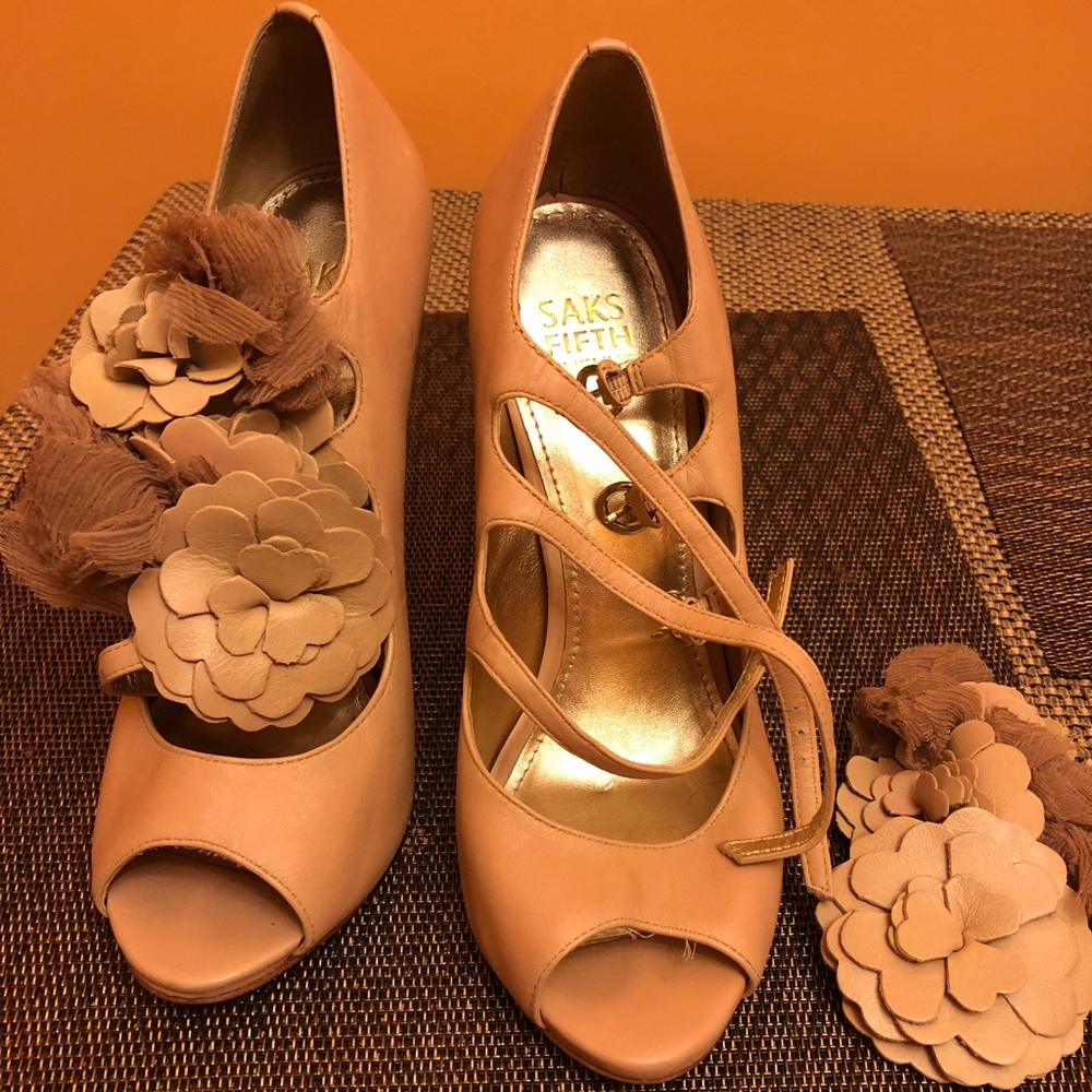 Saks Fifth Avenue peep toe sandals